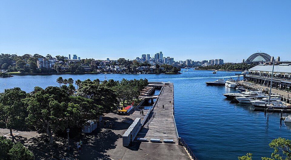 View across Johnstons Bay from Giba Park